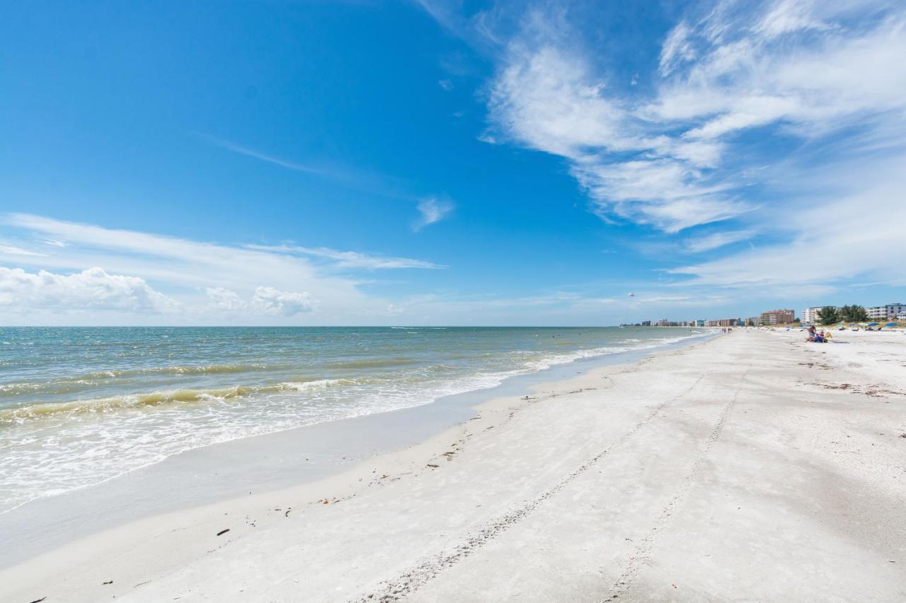 104 Las Brisas Condo St. Pete Beach Bagian luar foto